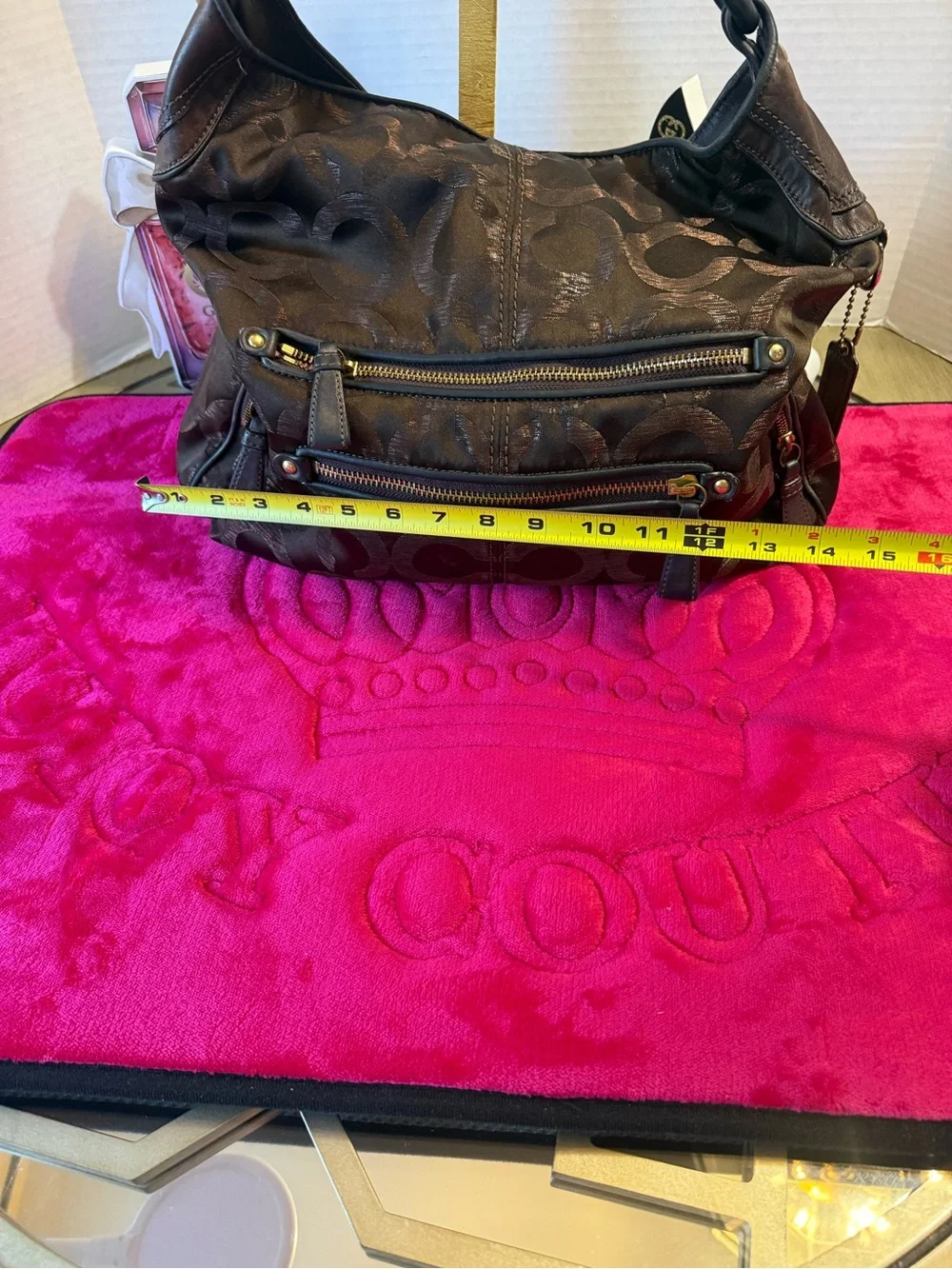 2009 the coach Cambridge XL op art hobo bag 14087